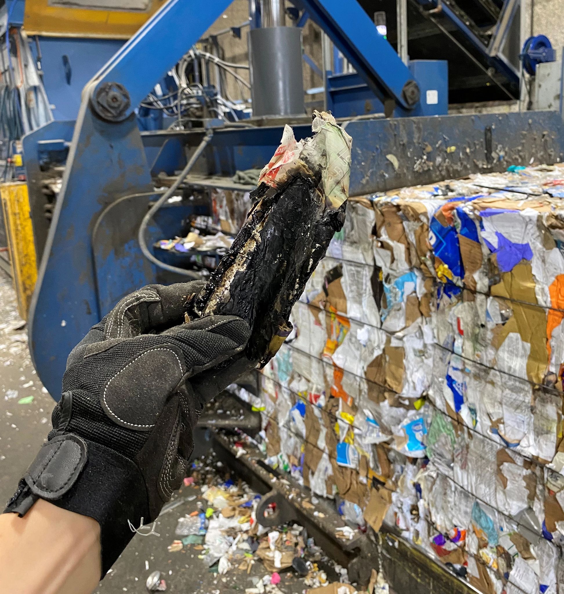 Sécurité des déchets: Le recyclage de piles rechargeables et d’appareils électroniques peut être dangereux, selon le ministère des Ressources naturelles du Wisconsin